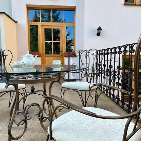 Apartmán S Terasou U Lázeňské Kolonády
